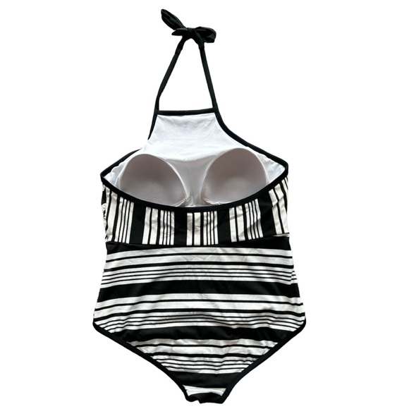 Time and Tru One Piece Bathing Suit - Picture 2 of 4